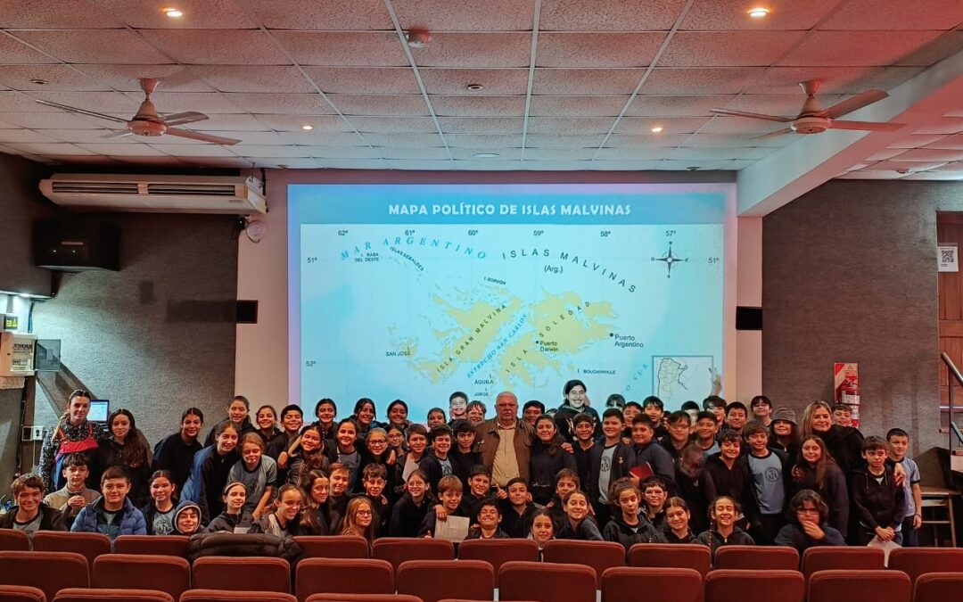 Visita de ex combatientes