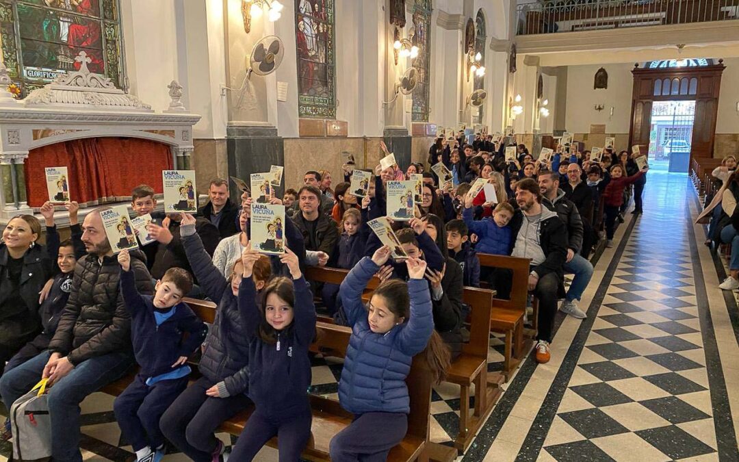 Entrega a Laura Vicuña