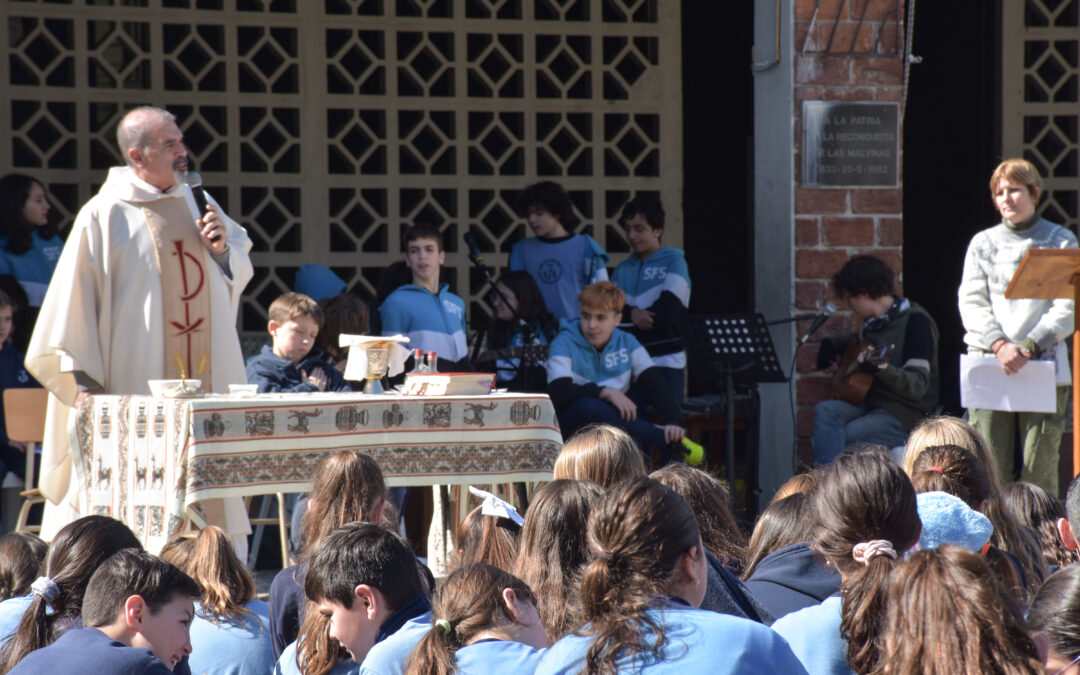 Misa por el mes de Don Bosco